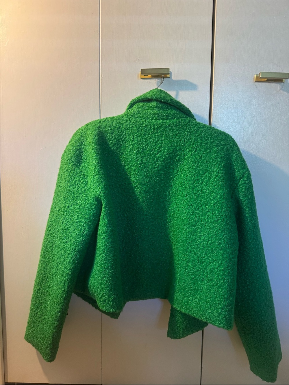 Windsor Vibrant Green Teddy Bouclé Cropped Jacket - Picture 2 of 3